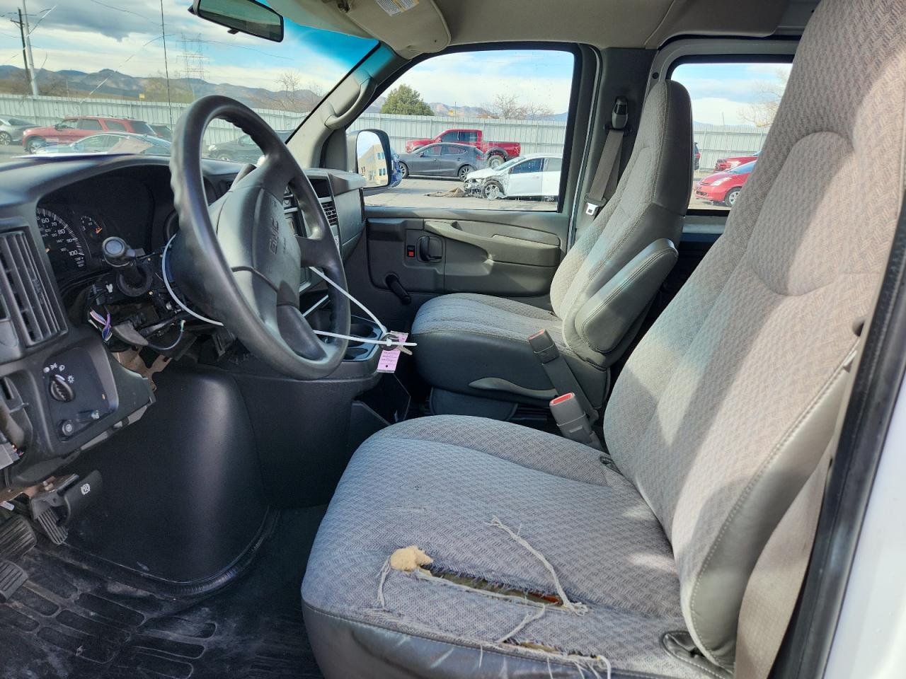 2006 GMC Savana 2500 Delivery Van