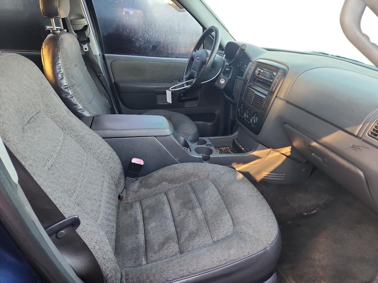 2005 Ford Explorer xls