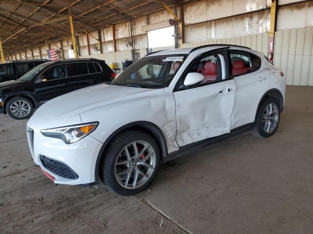 2018 Alfa Romeo Stelvio ti Sport