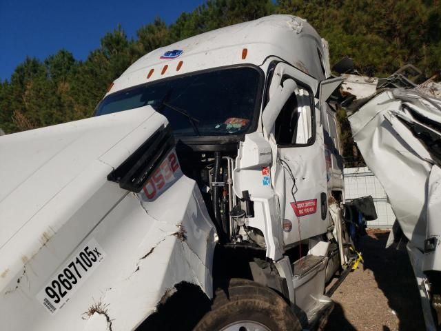 2025 Freightliner Cascadia 126 Semi Truck