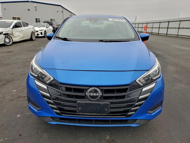 2023 Nissan Versa sv