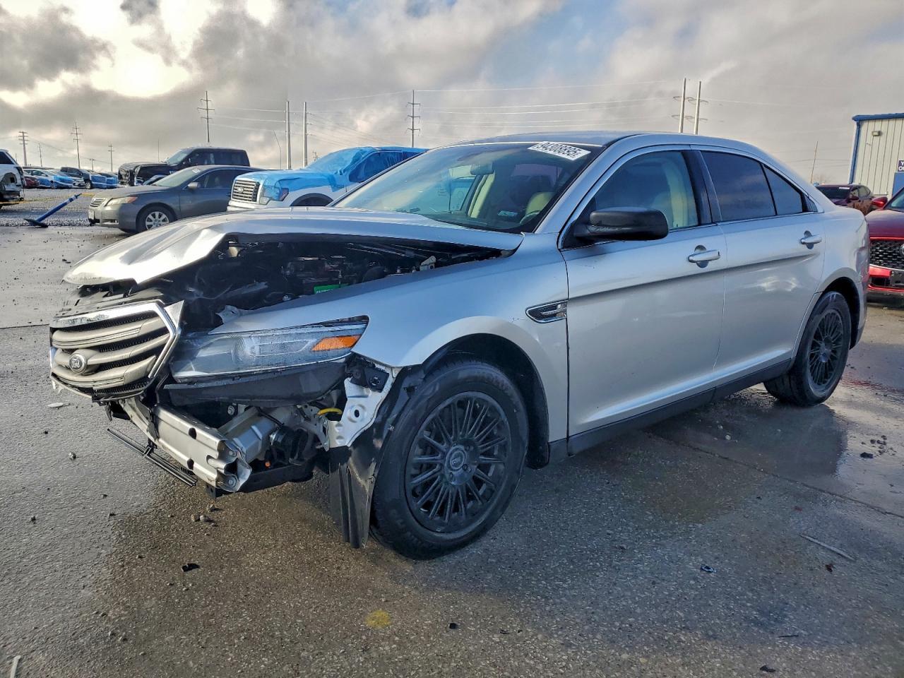 2013 Ford Taurus se