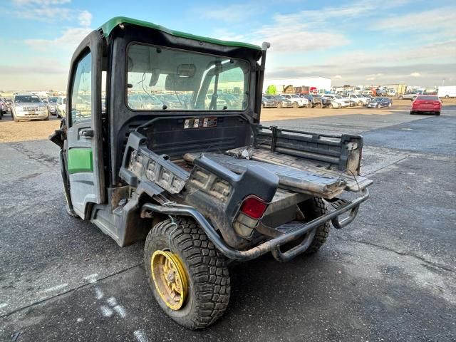 2018 John Deere XUV835R Utility Vehicle