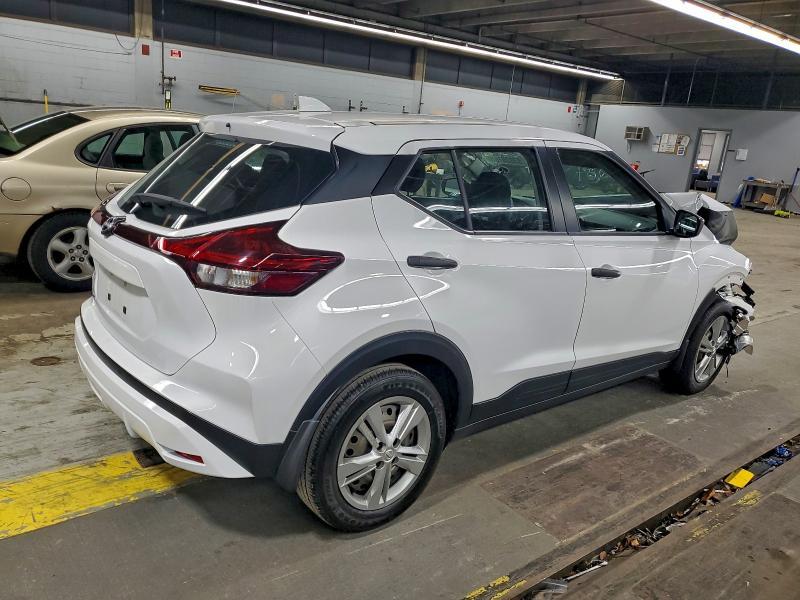 2023 Nissan Kicks s
