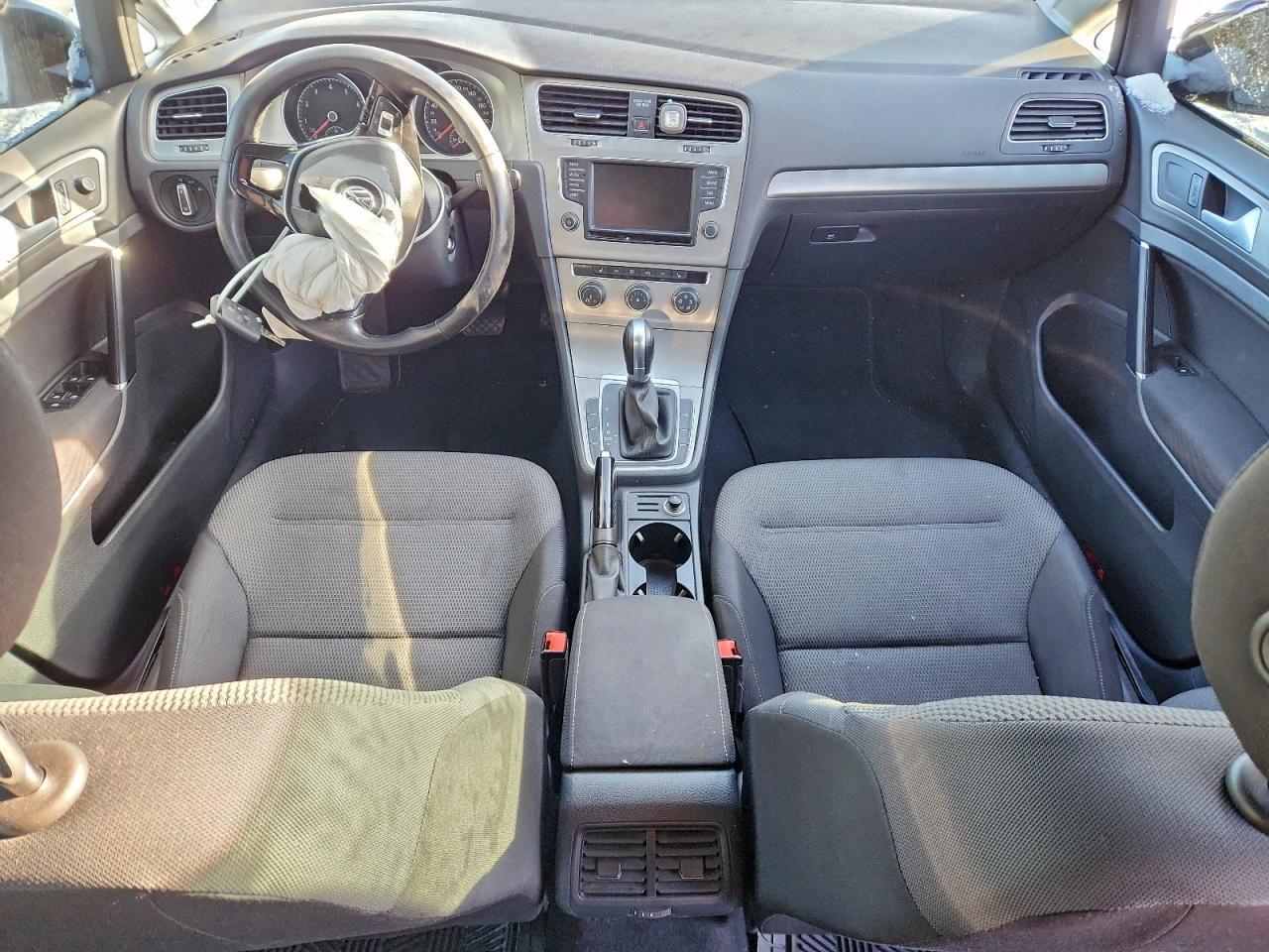 2016 Volkswagen Golf S/se