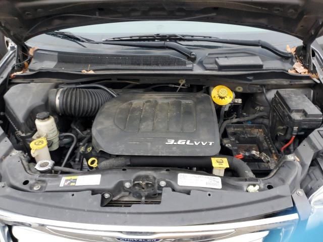 2015 Chrysler Town & Country Touring