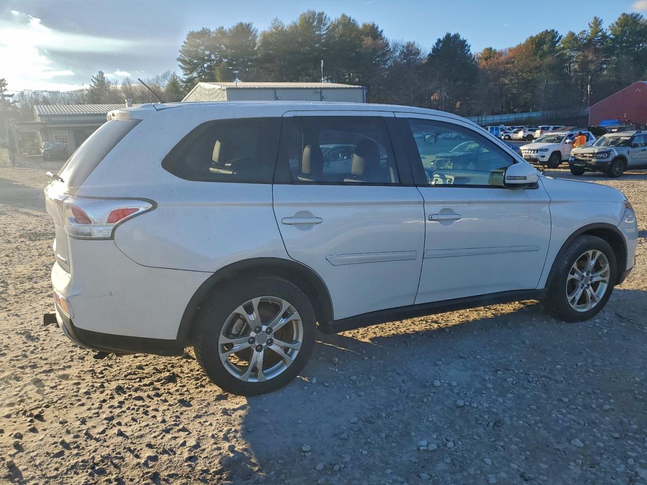 2015 Mitsubishi Outlander se