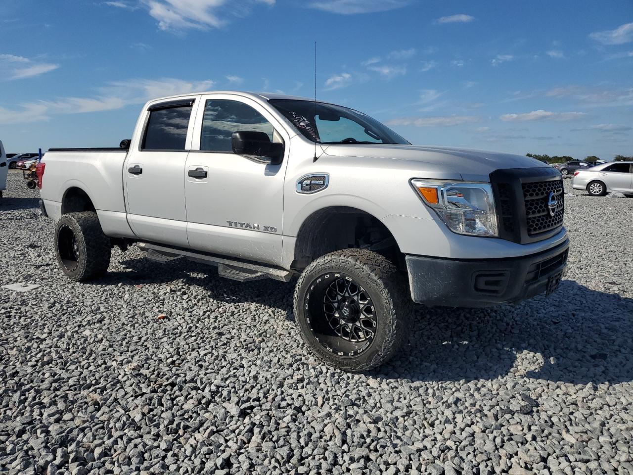 2018 Nissan Titan xd s