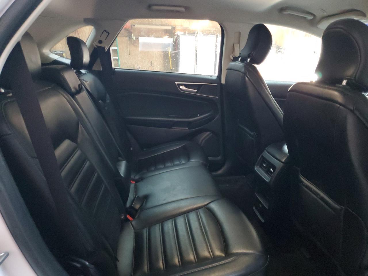2019 Ford Edge sel