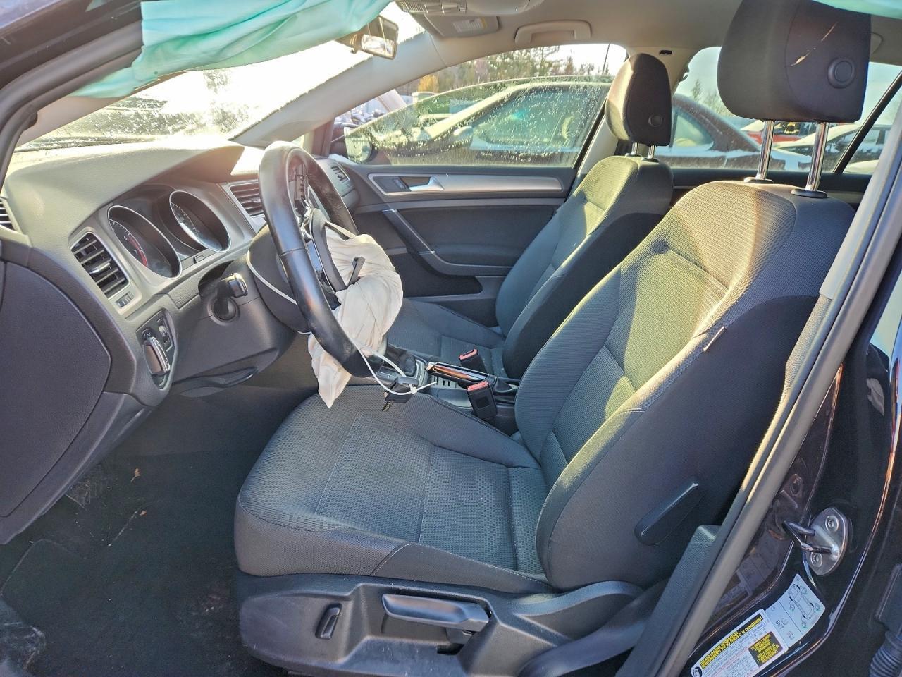 2016 Volkswagen Golf S/se