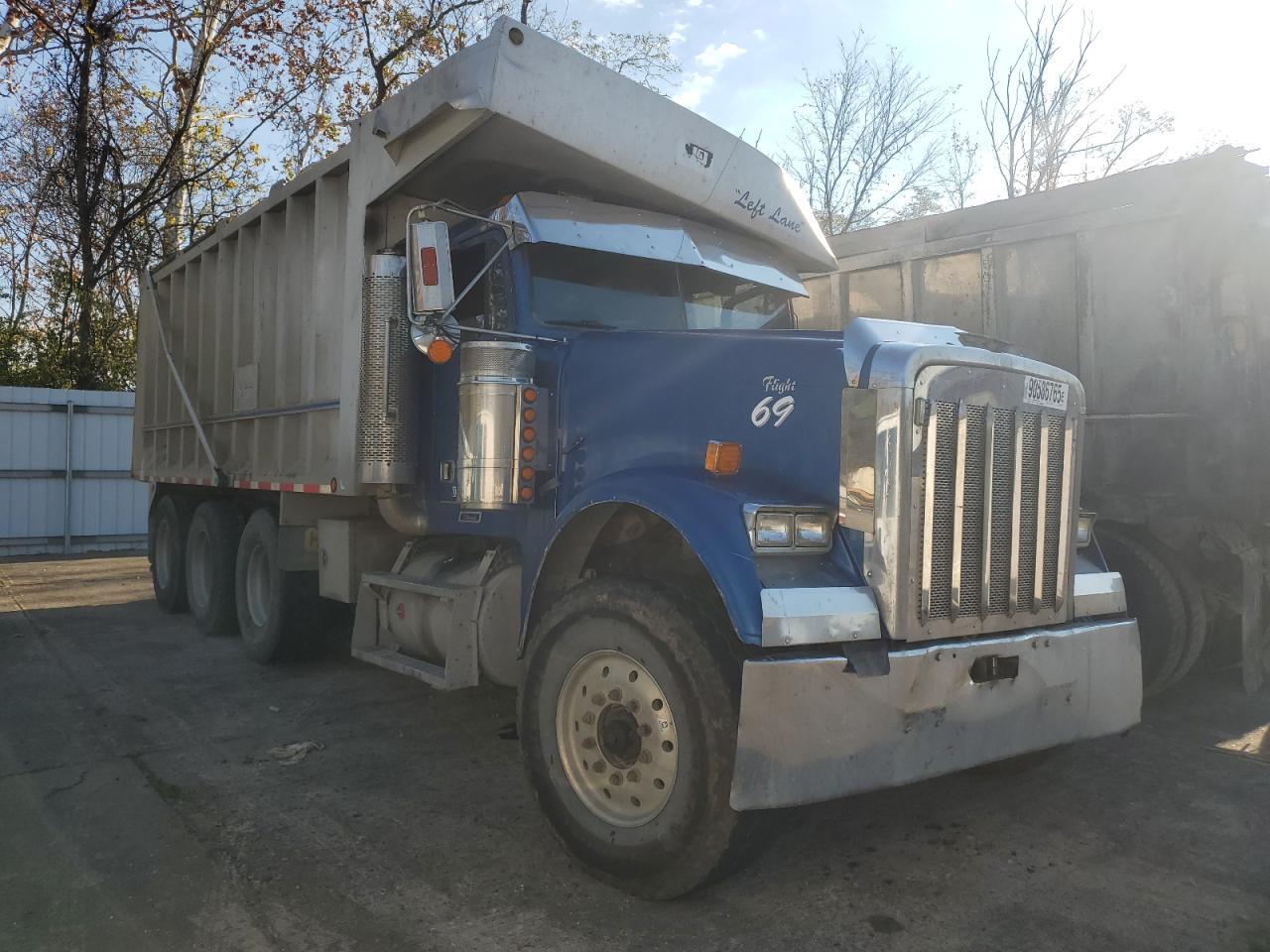 2000 Freightliner Conventional Feed Delivery Truck