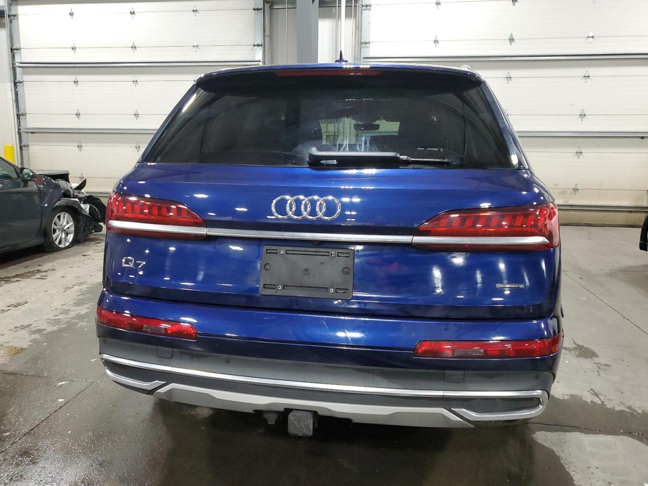 2021 Audi Q7 Premium Plus