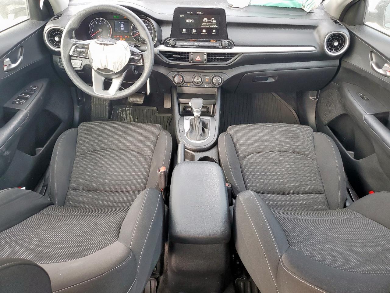 2021 KIA Forte fe