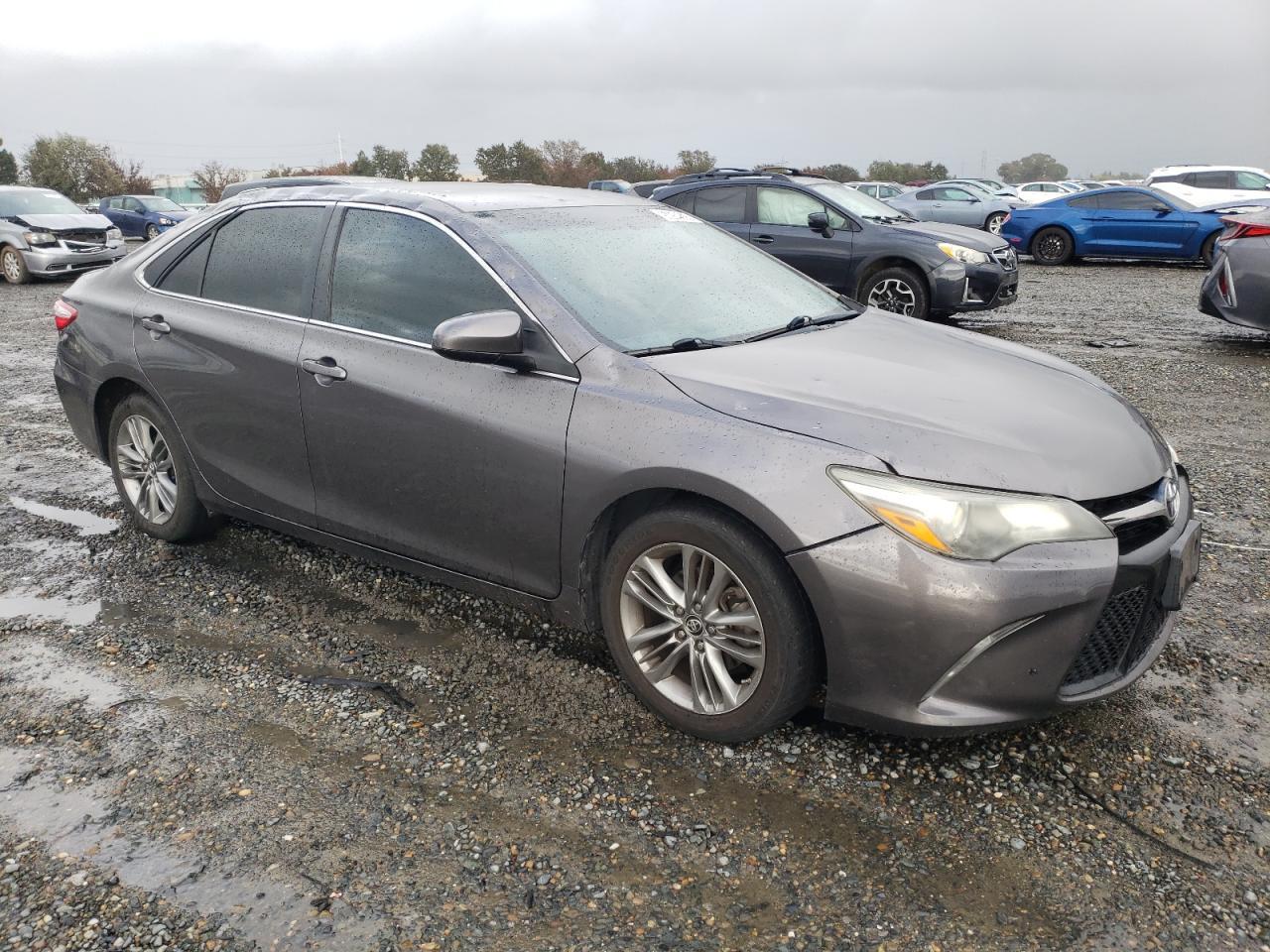 2016 Toyota Camry le