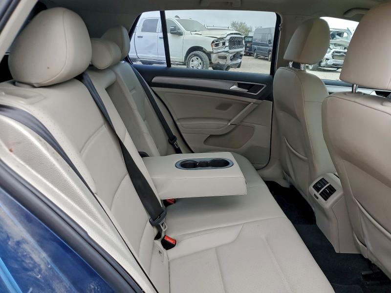 2017 Volkswagen Golf s