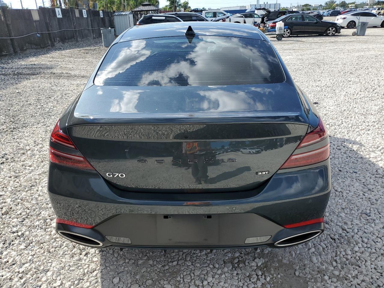 2023 Genesis G70 Base