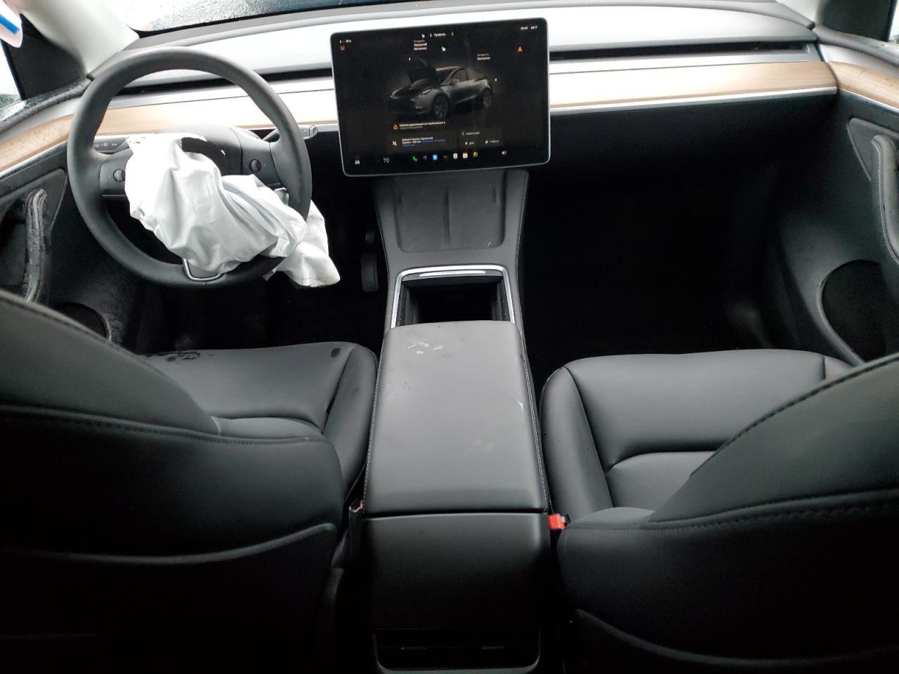2025 Tesla Model y