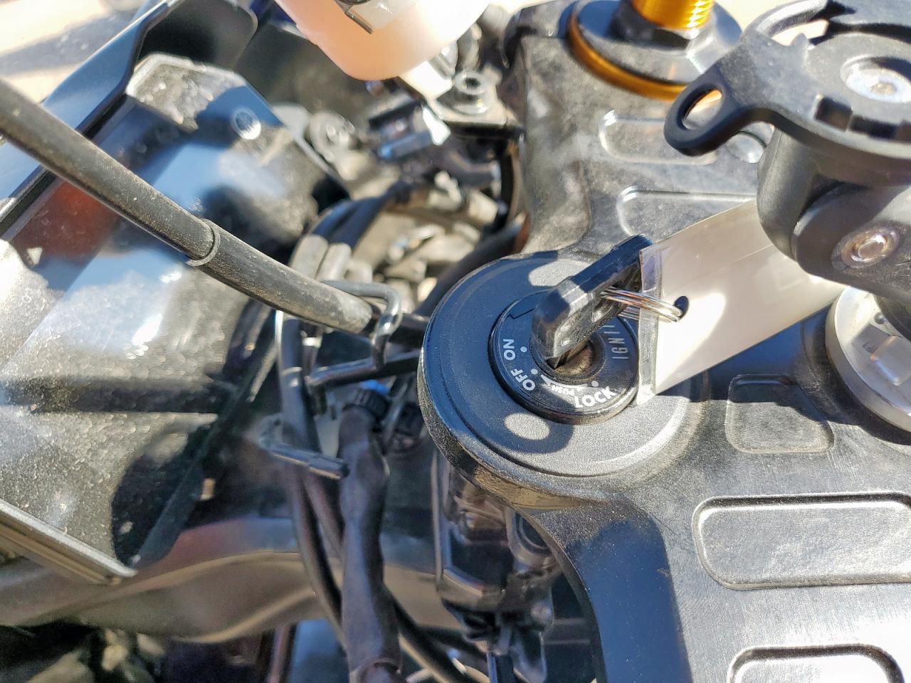 2025 Yamaha YZFR7