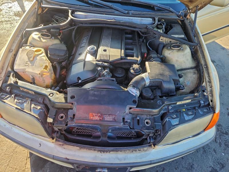 2000 BMW 328 i