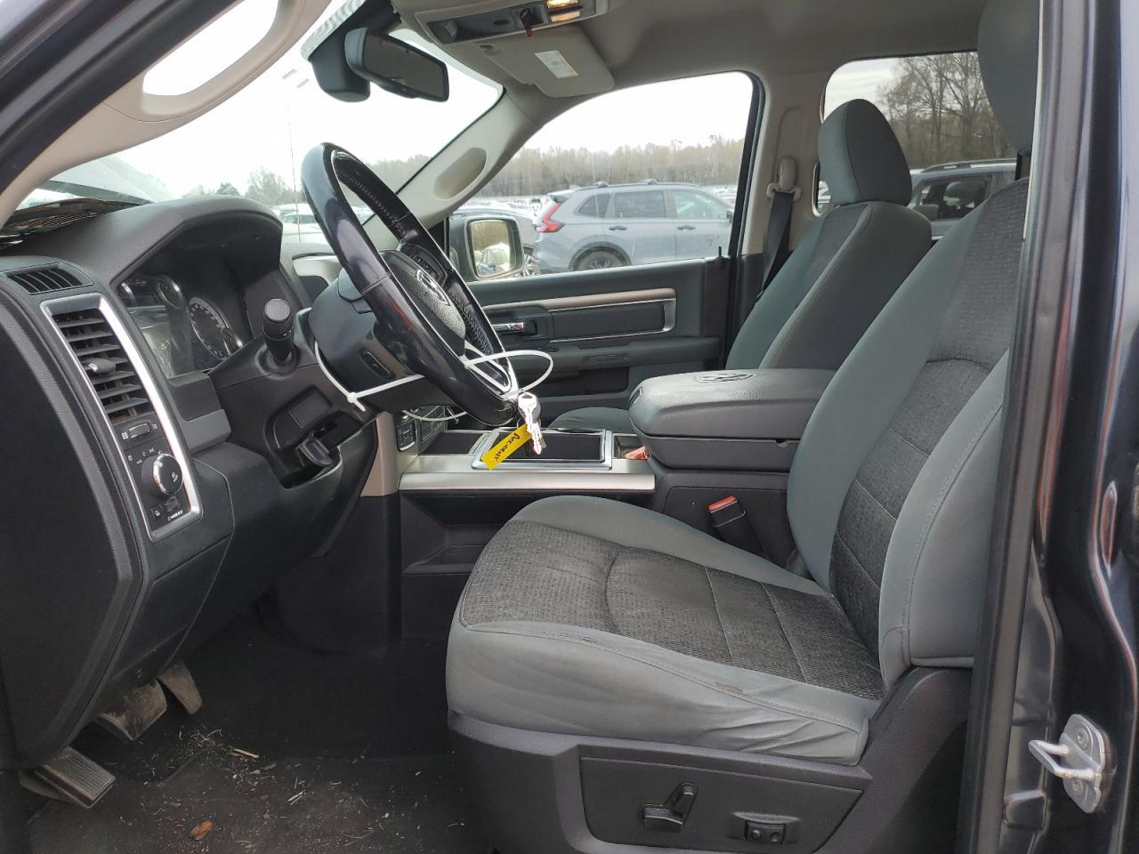 2014 Dodge RAM 1500 SLT