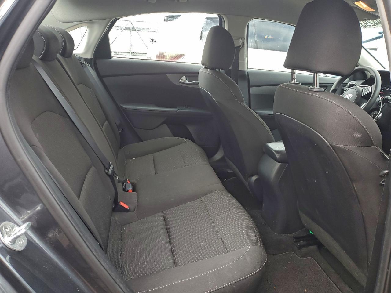 2021 KIA Forte fe