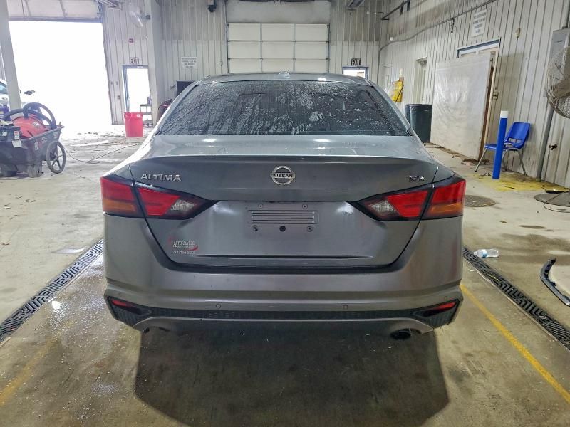 2020 Nissan Altima sr