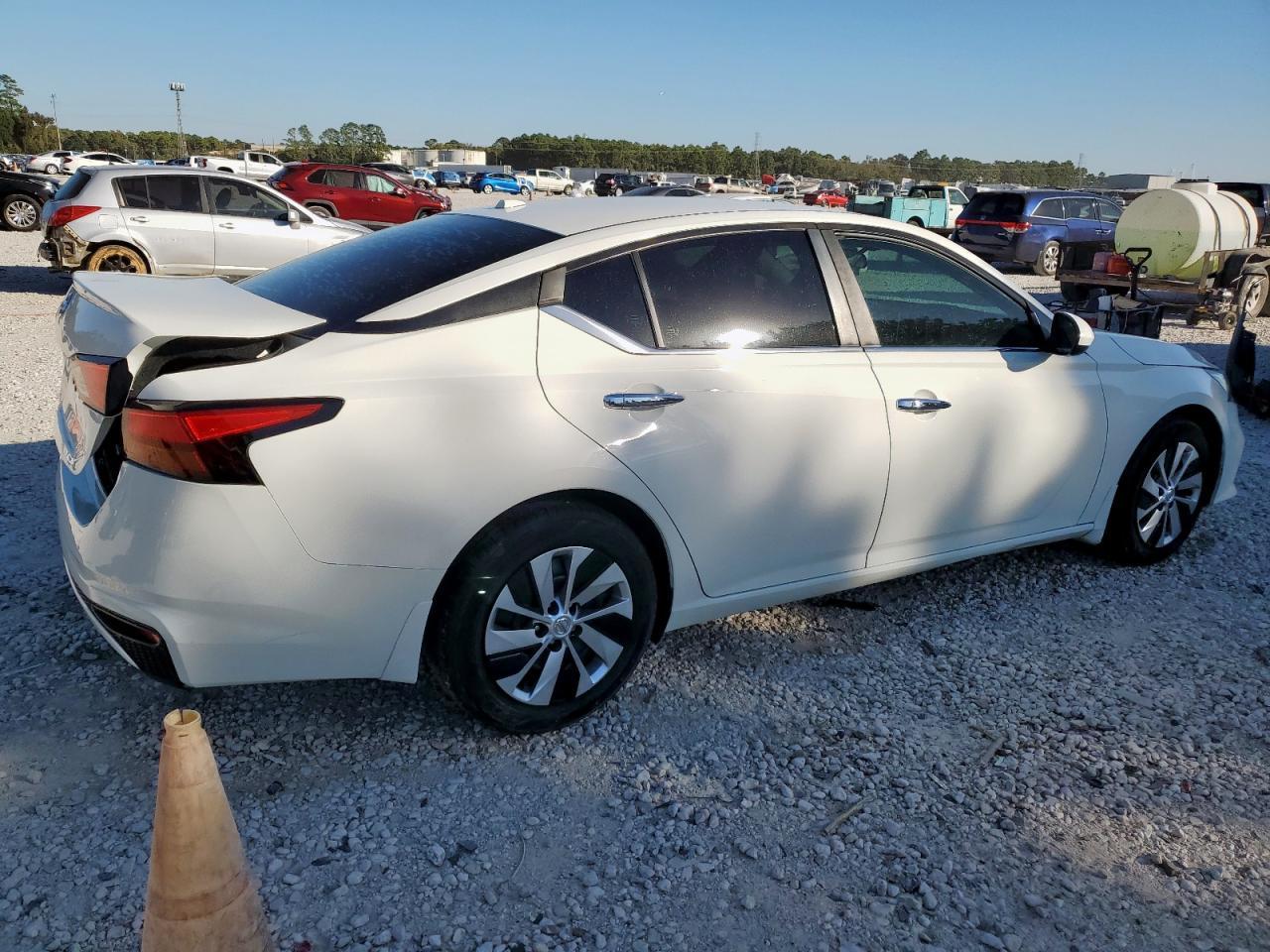 2019 Nissan Altima s