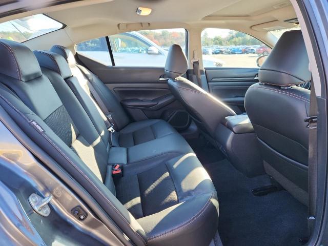 2021 Nissan Altima sr