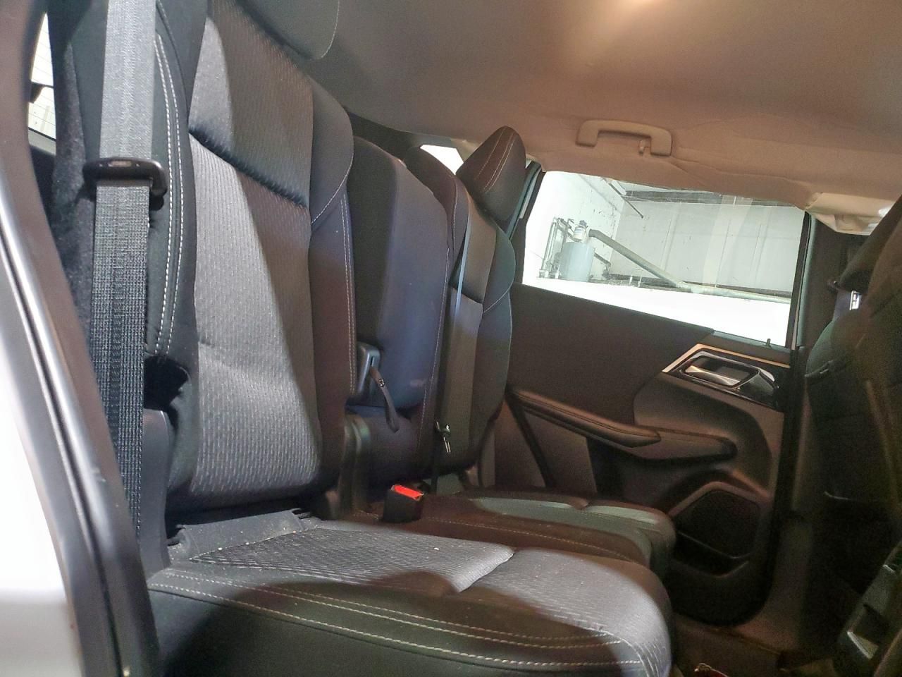 2023 Mitsubishi Outlander es