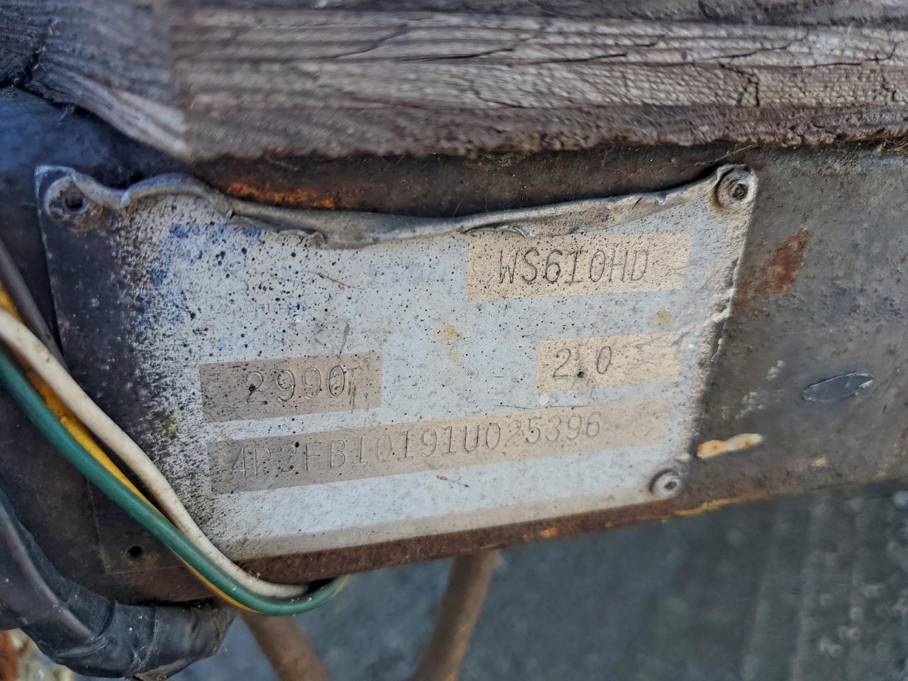 2001 Paec Unknown-Enclosed Cargo Trailer