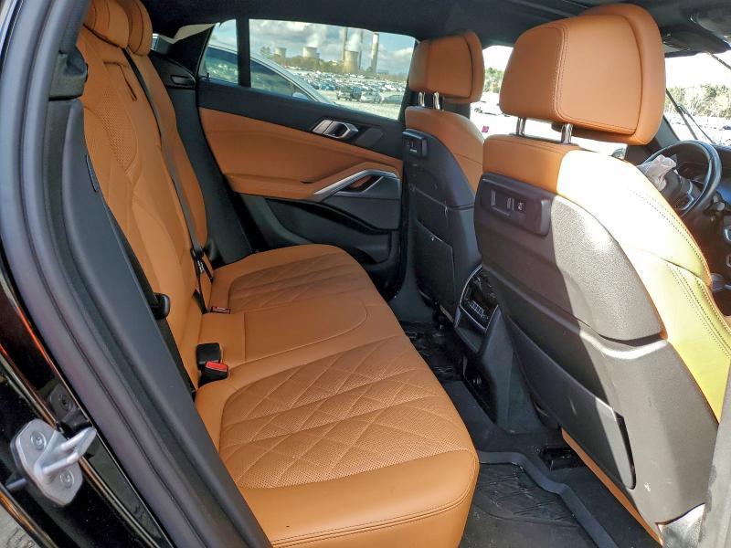 2023 BMW X6 Xdrive40i