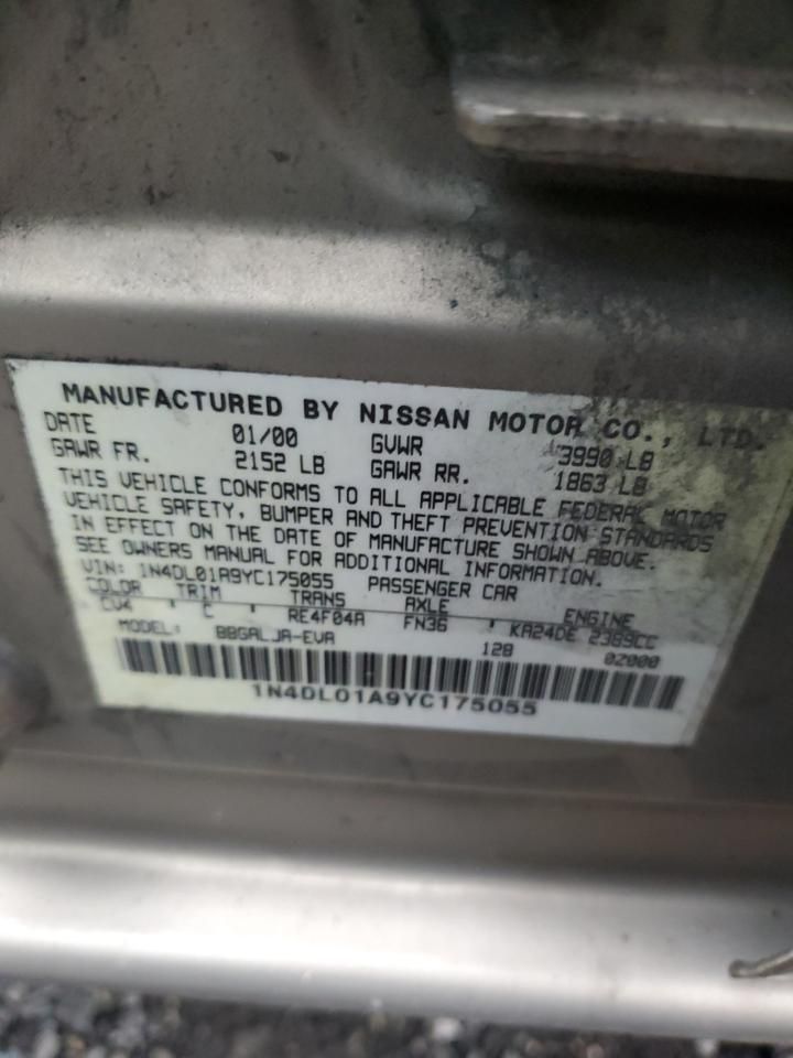 2000 Nissan Altima xe