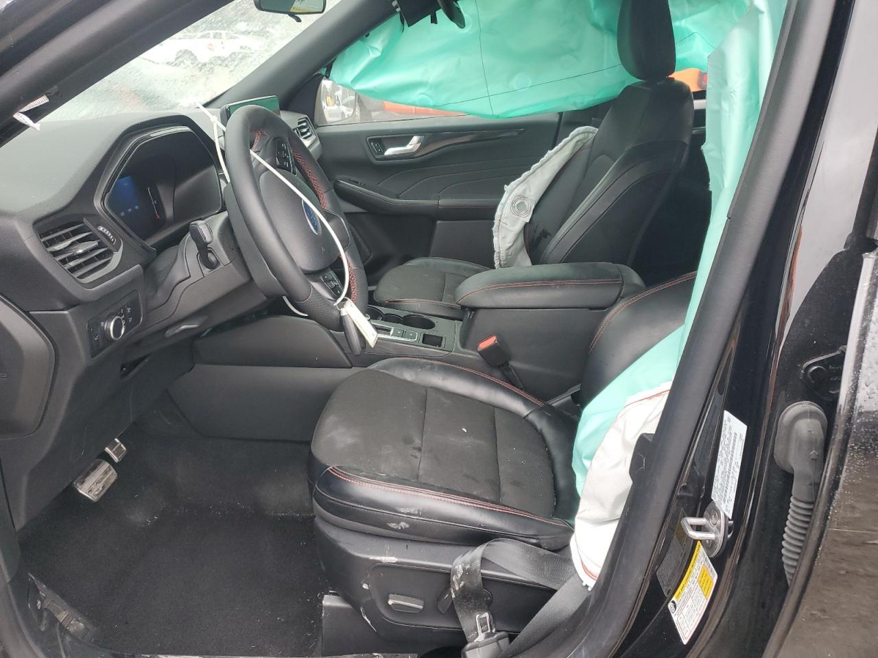 2024 Ford Escape st Line