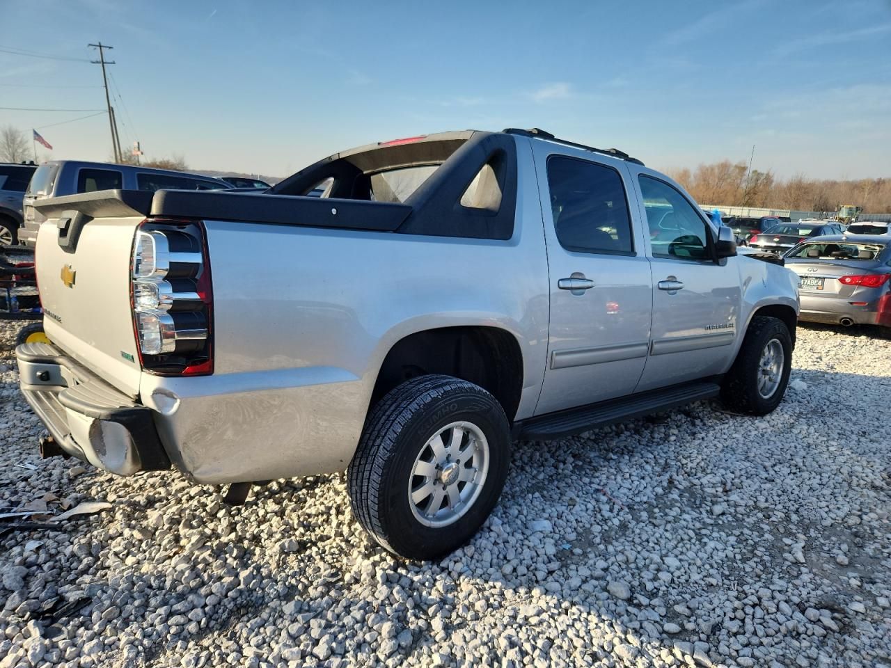 2011 Chevrolet Avalanche ls
