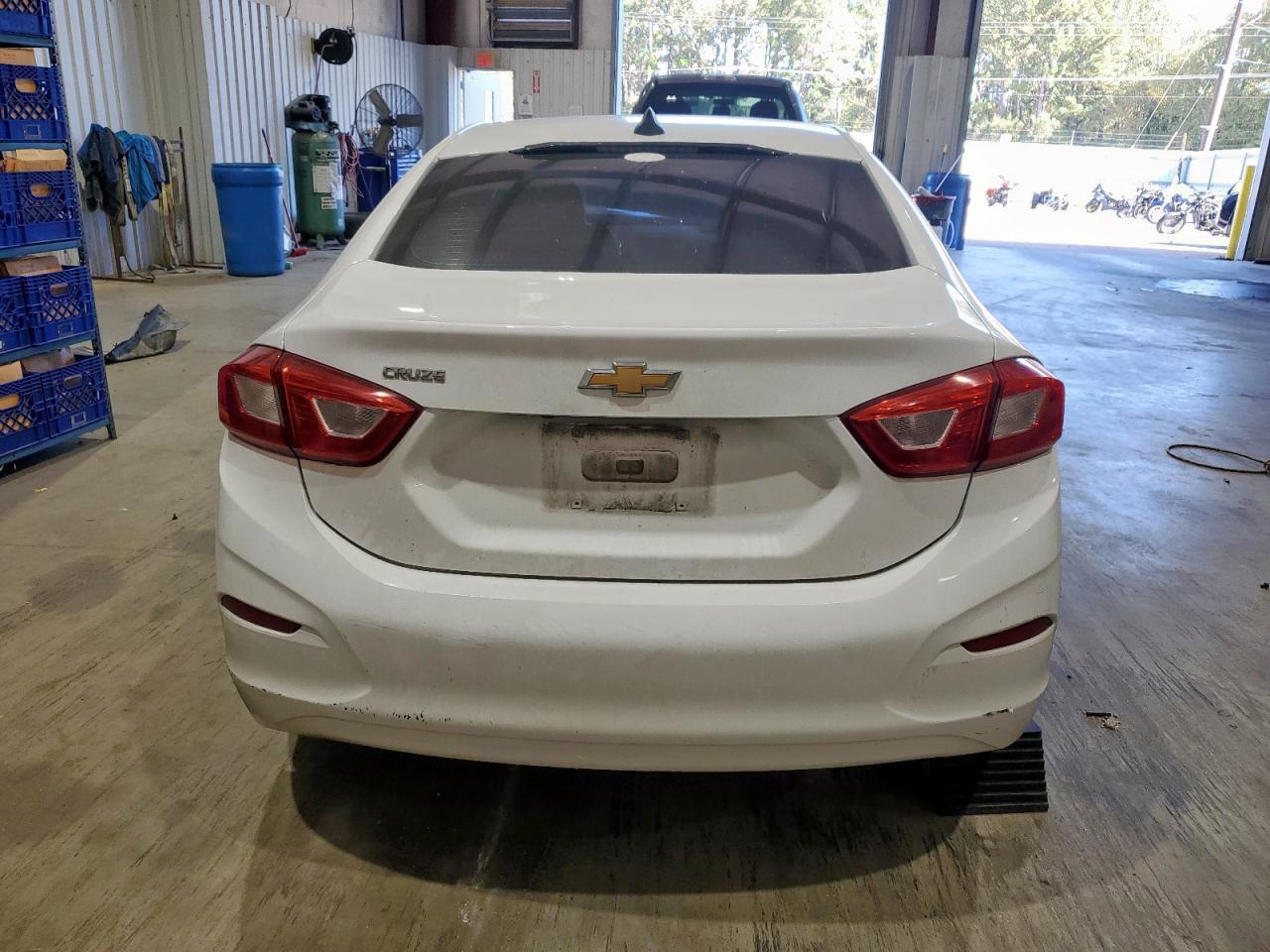2018 Chevrolet Cruze ls