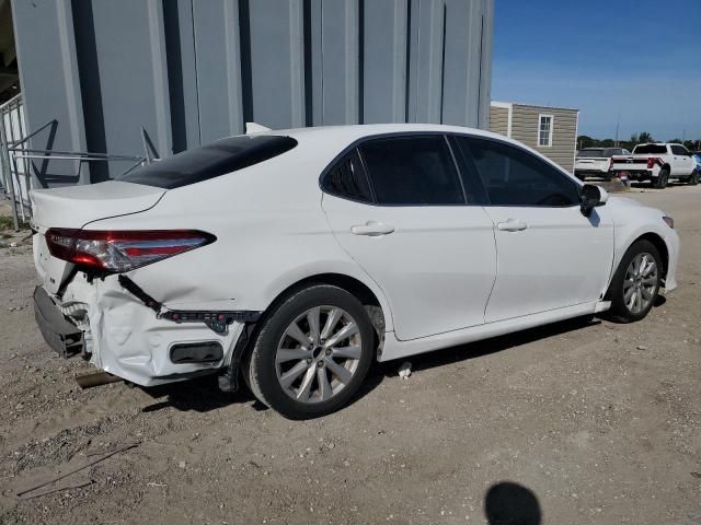 2020 Toyota Camry le