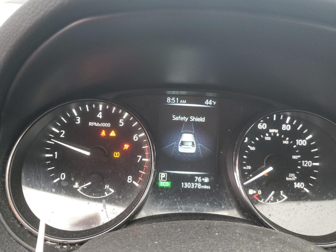 2017 Nissan Rogue sv