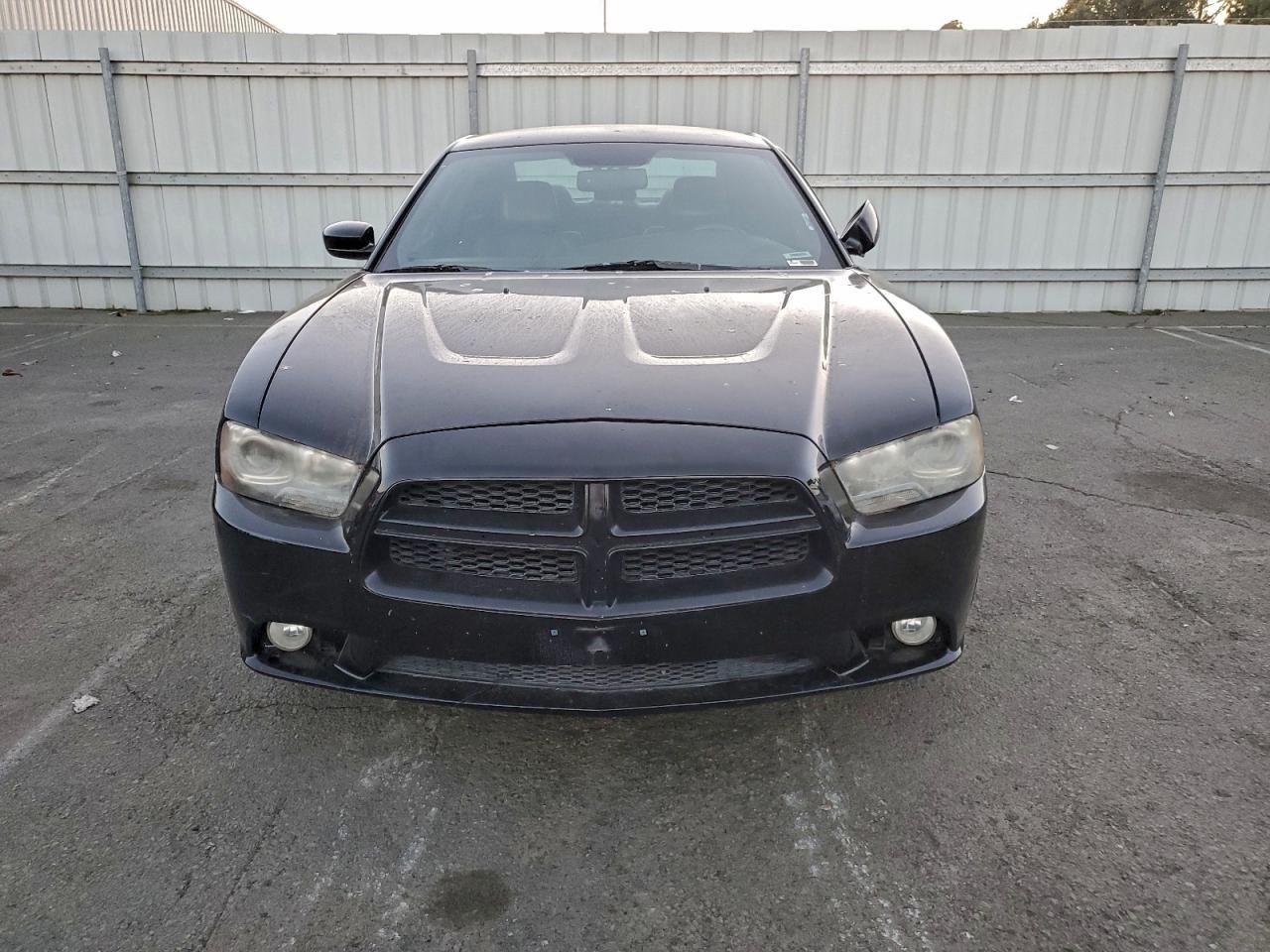 2013 Dodge Charger r