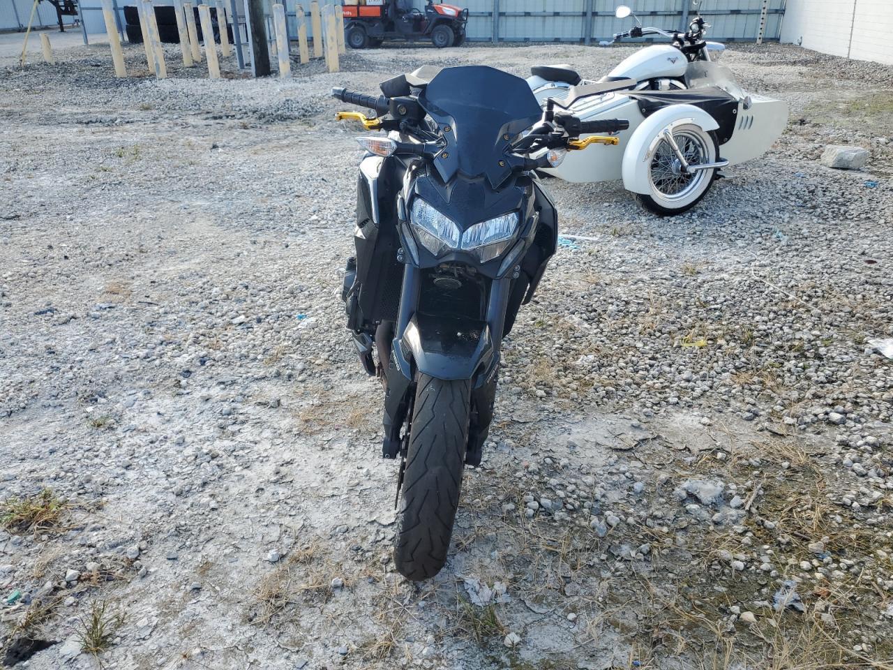 2022 Kawasaki ZR900