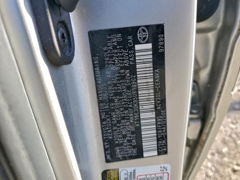 2005 Toyota Camry le