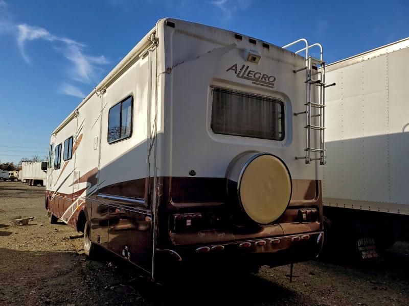 2005 Workhorse Custom Chassis Motorhome Chassis W22