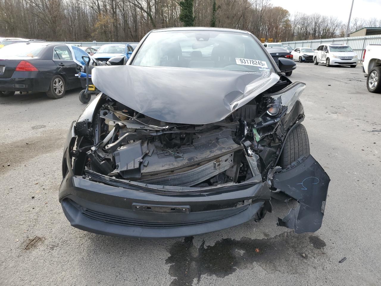 2019 Toyota C-hr xle