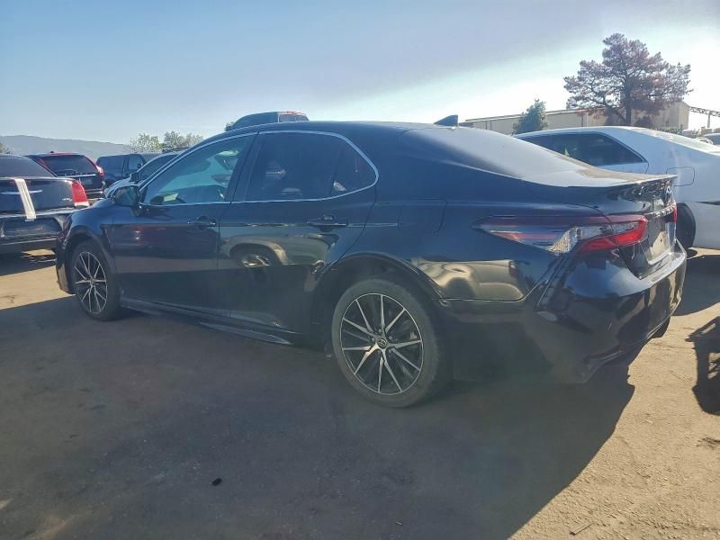 2021 Toyota Camry se