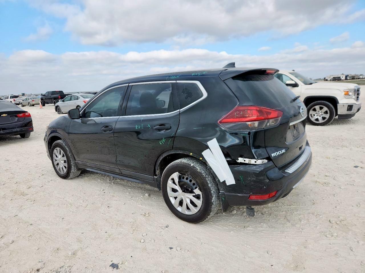2018 Nissan Rogue s