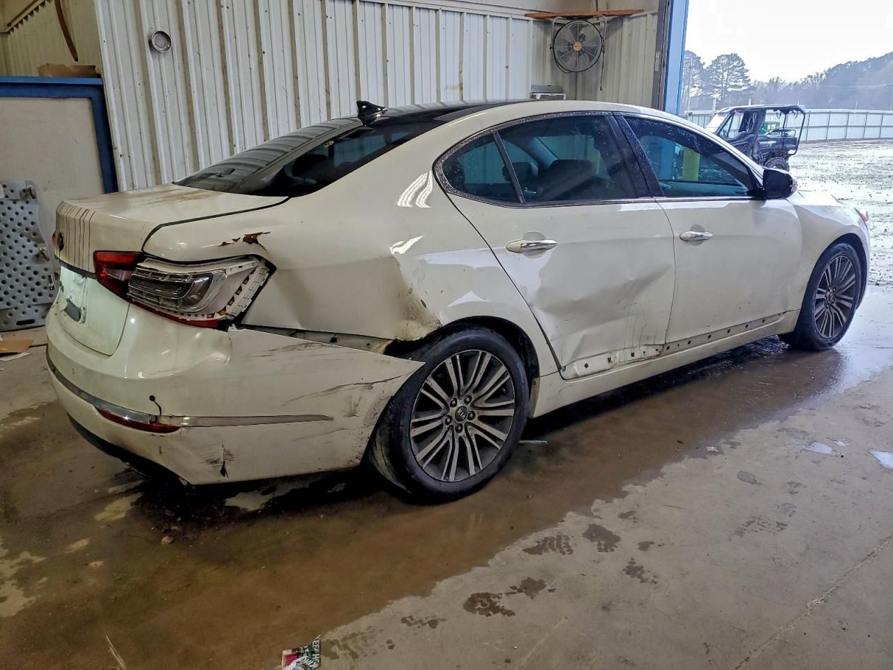 2014 KIA Cadenza Premium