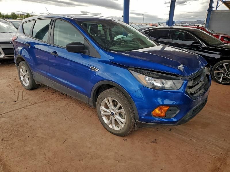 2019 Ford Escape s