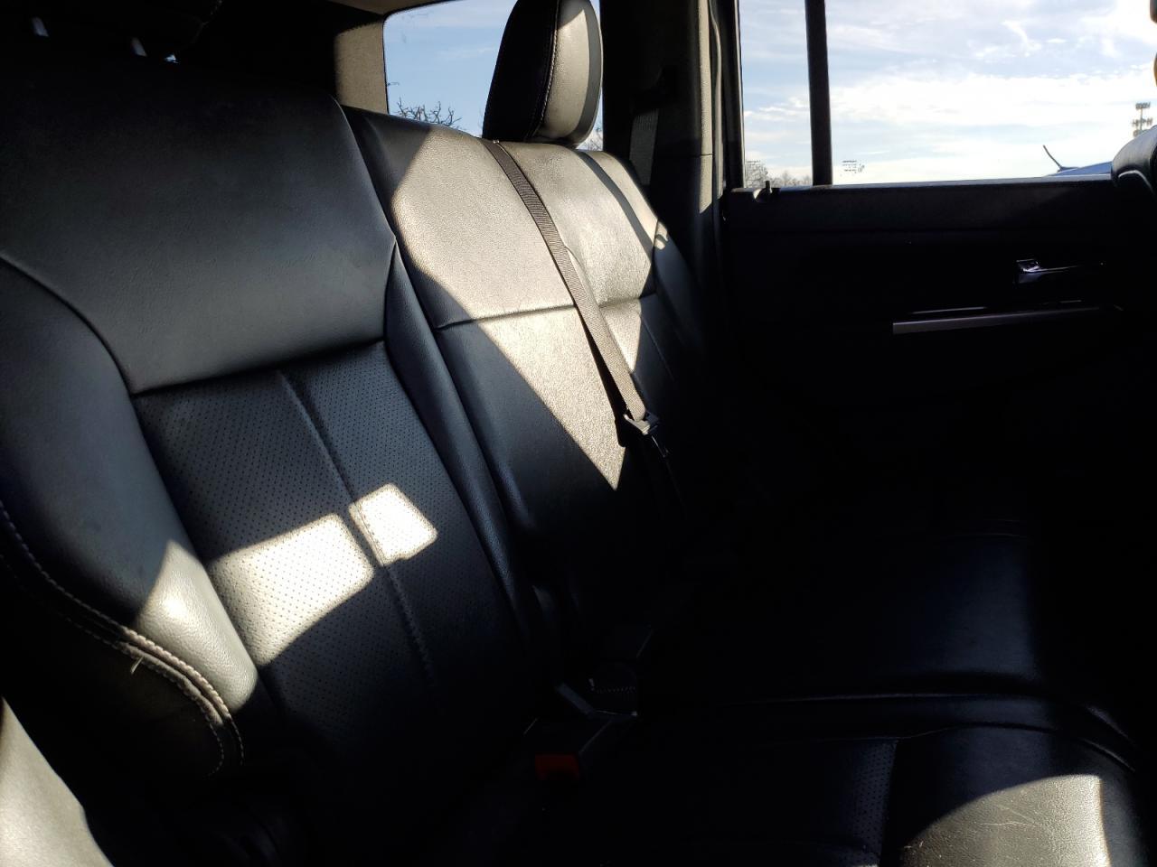 2012 Jeep Liberty jet