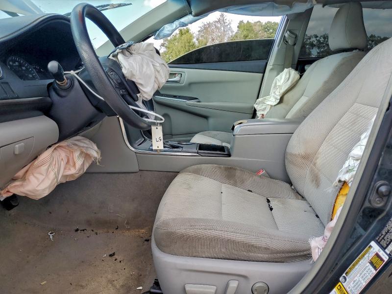 2015 Toyota Camry le