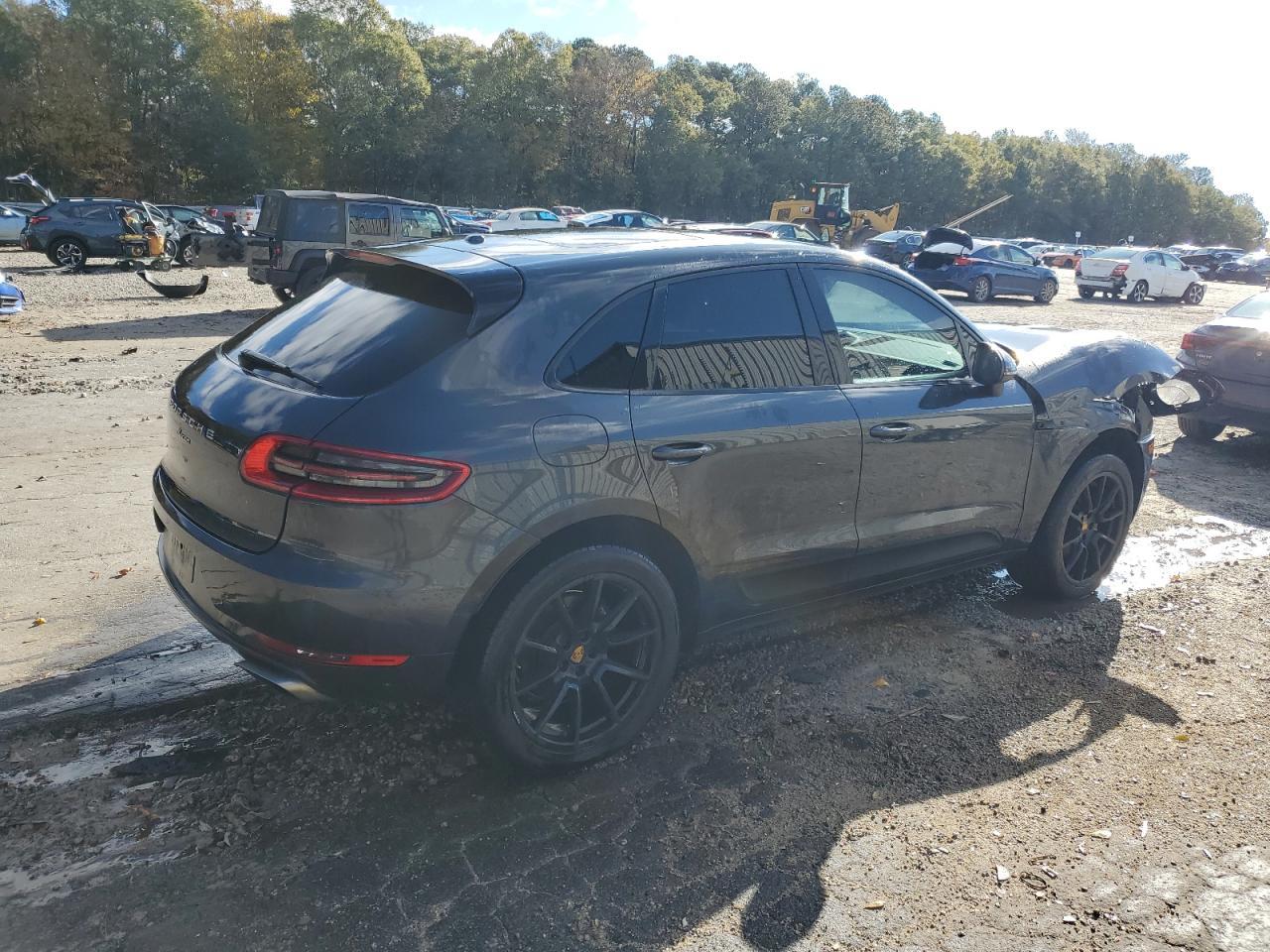 2018 Porsche Macan