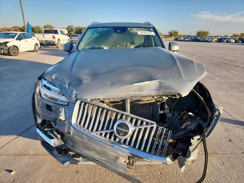 2023 Volvo Xc90 Plus